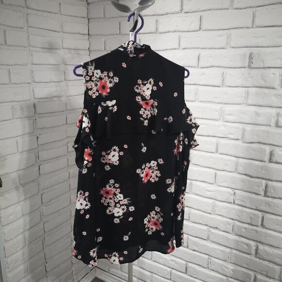 Ricki's Ladies Sleeveless Black with Flowers Blouse/Tunic - Picture 8 of 10